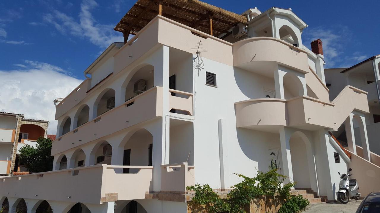 Triple Room Metajna 4120F Exterior foto